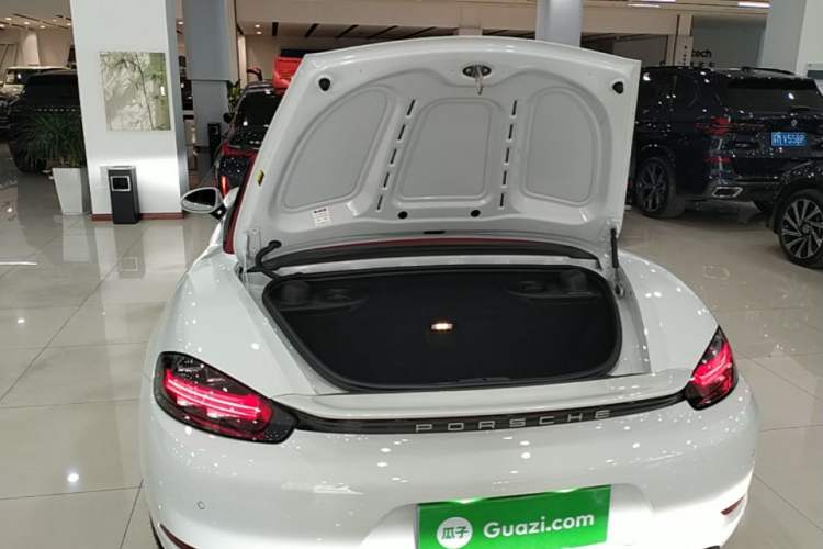 Used Porsche 718 2022 Boxster 2.0T Trunk