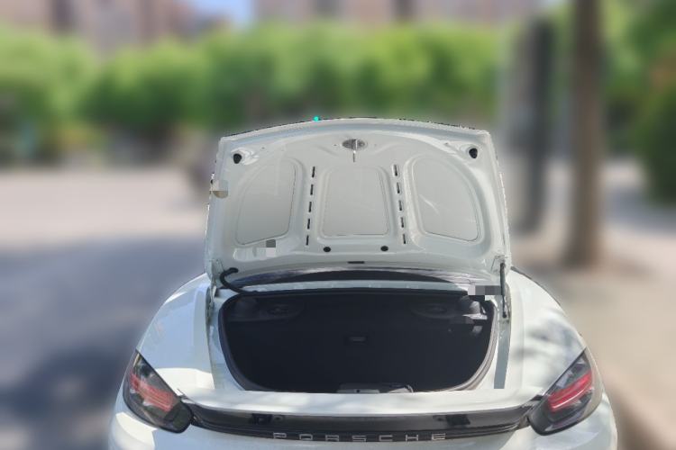 Used Porsche 718 2022 Boxster 2.0T Trunk