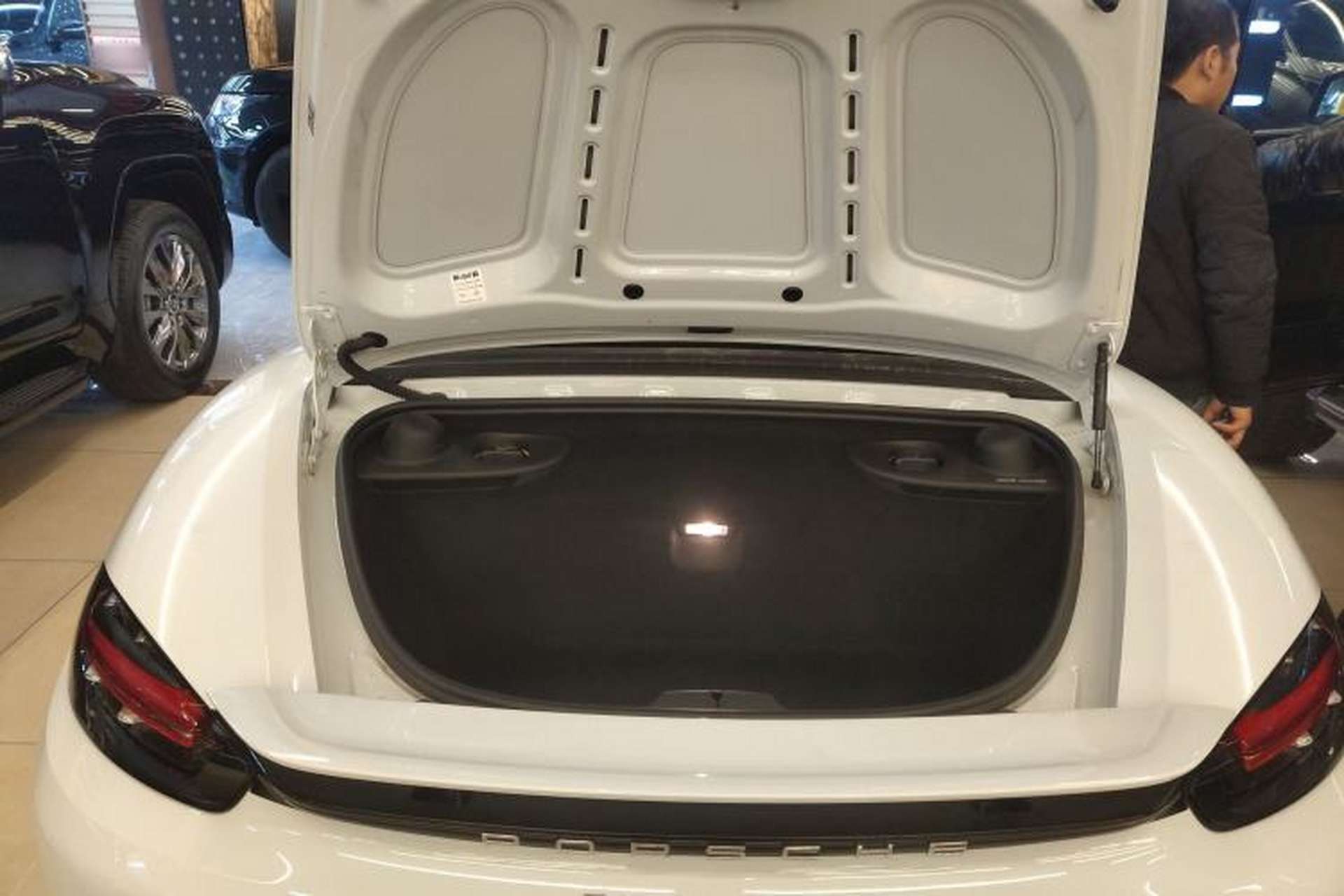 Used Porsche 718 2022 Boxster 2.0T Trunk