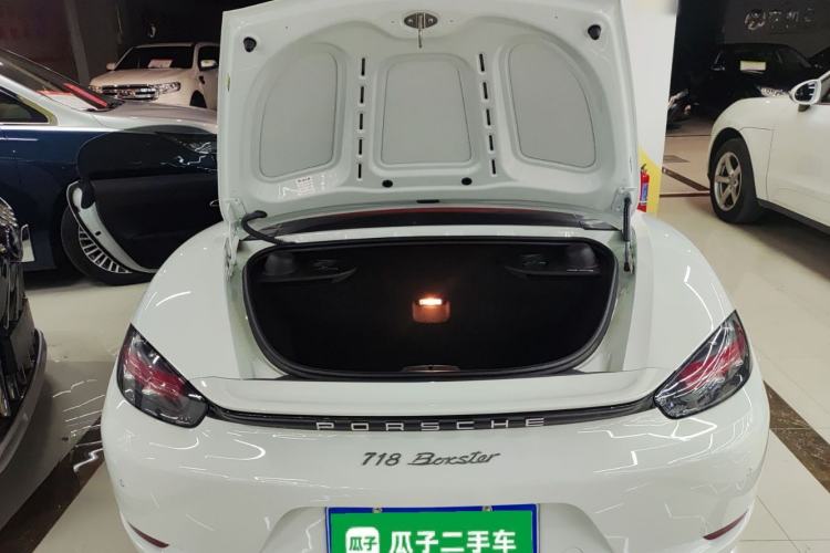 Used Porsche 718 2022 Boxster 2.0T Trunk