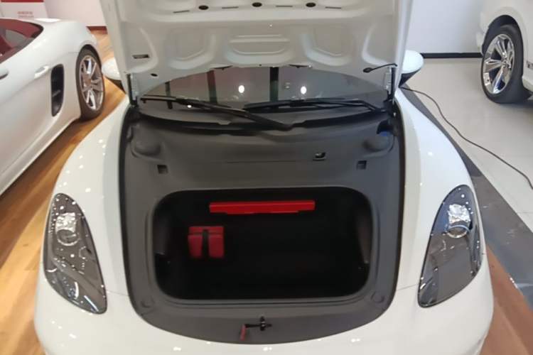 Used Porsche 718 2022 Boxster 2.0T Trunk