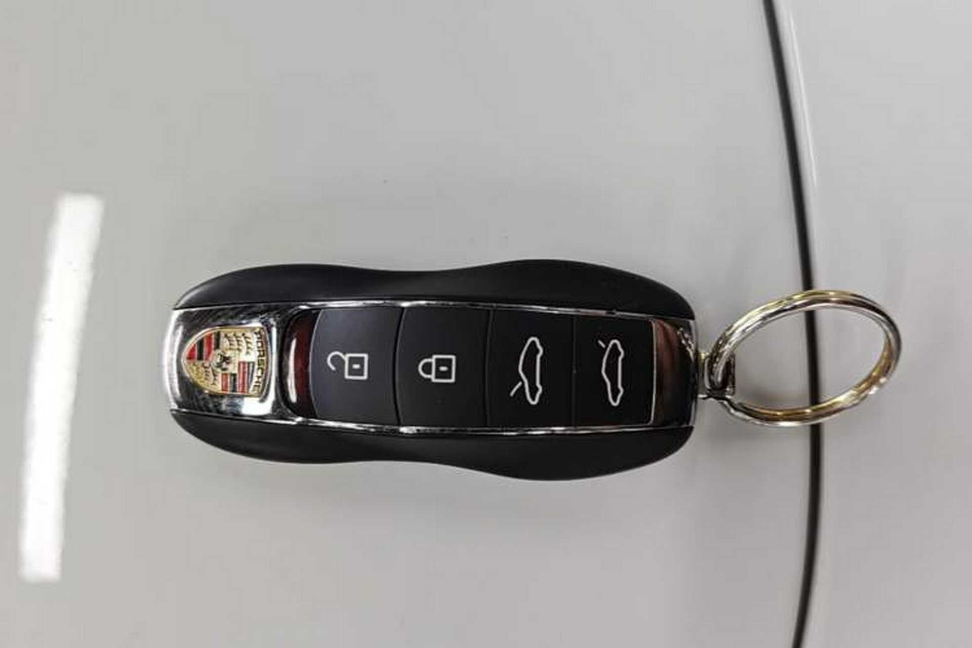 Used Porsche 718 2022 Boxster 2.0T Vehicle Key