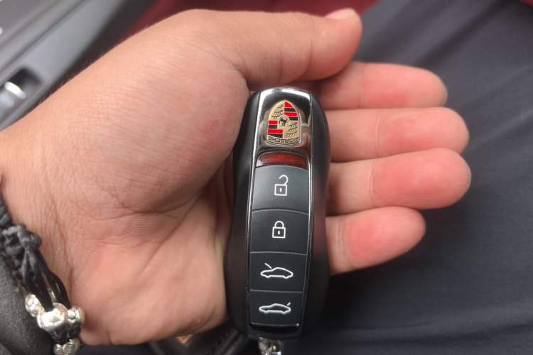 Used Porsche 718 2022 Boxster 2.0T Vehicle Key