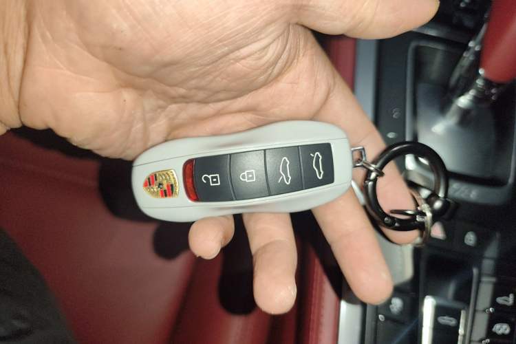Used Porsche 718 2022 Boxster 2.0T Vehicle Key