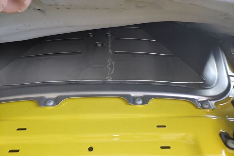 Used Porsche 718 2022 Cayman 2.0T Engine Bay