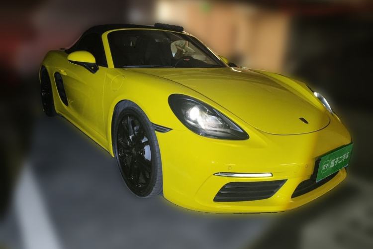 Used Porsche 718 2022 Boxster 2.0T Front Right 45 Deg