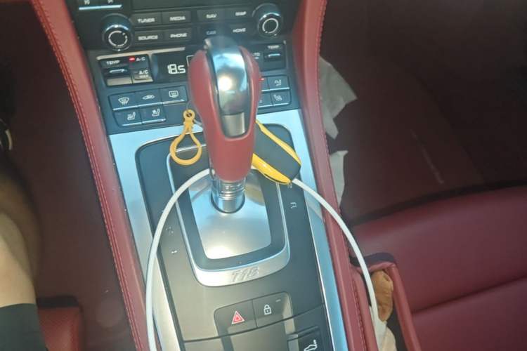 Used Porsche 718 2022 Cayman 2.0T Gear Lever