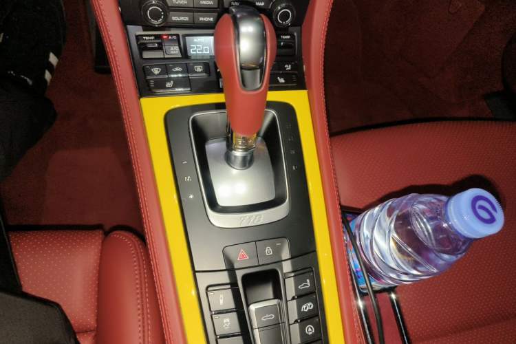Used Porsche 718 2022 Boxster 2.0T Gear Lever