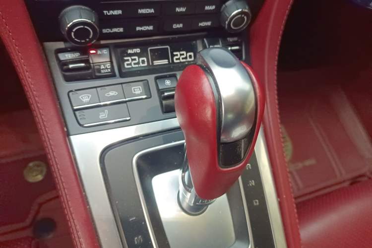 Used Porsche 718 2022 Boxster 2.0T Gear Lever