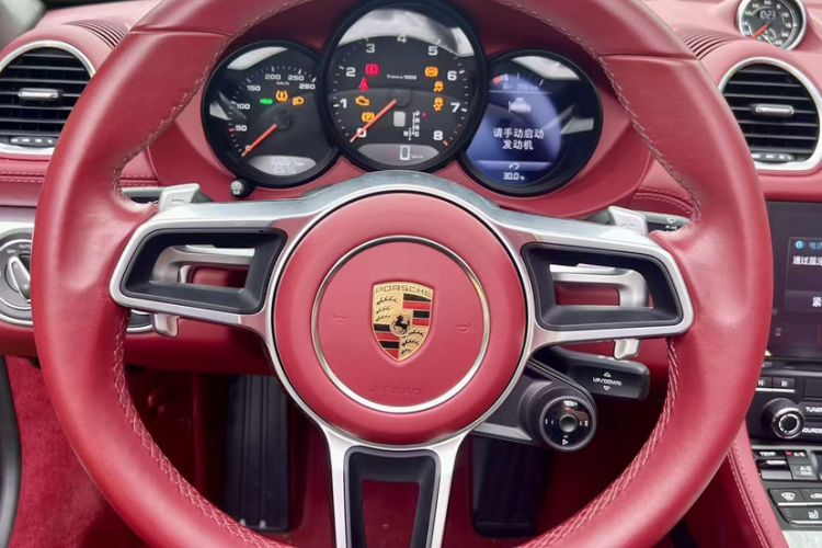Used Porsche 718 2022 Boxster 2.0T Interior 5
