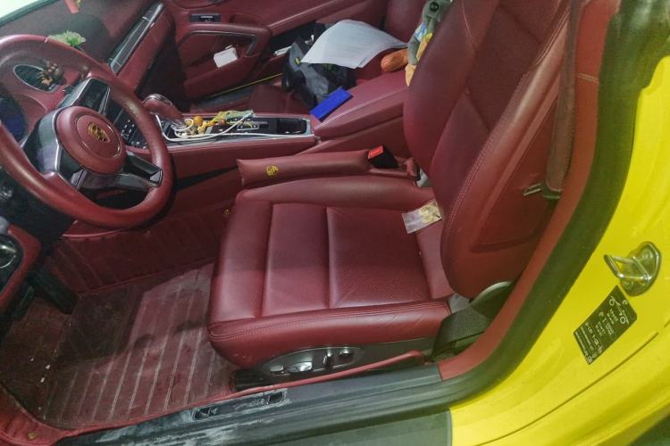 Used Porsche 718 2022 Boxster 2.0T Left Front Seat