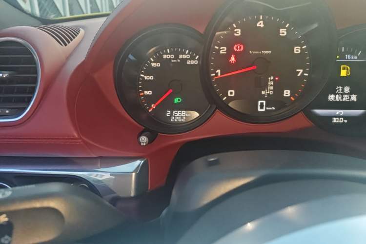 Used Porsche 718 2022 Cayman 2.0T Odometer Close Up