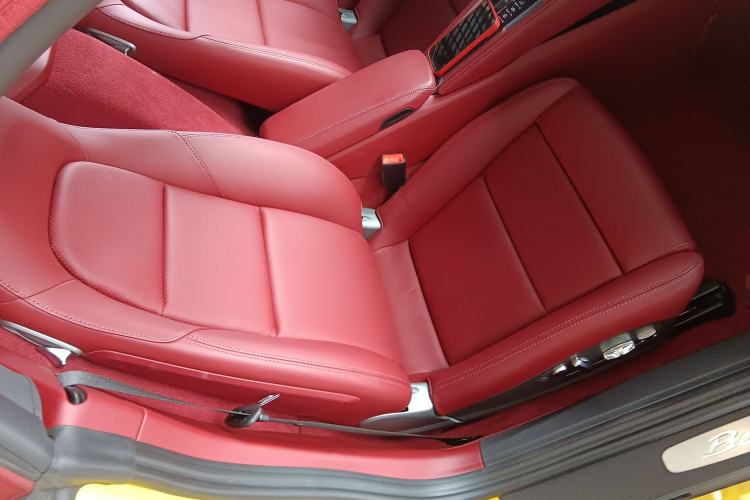 Used Porsche 718 2022 Boxster 2.0T Right Front Seat