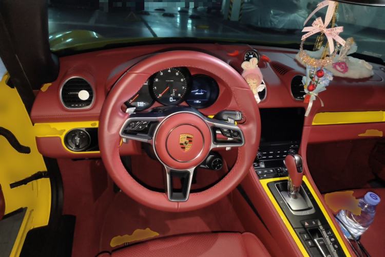 Used Porsche 718 2022 Boxster 2.0T Steering Wheel