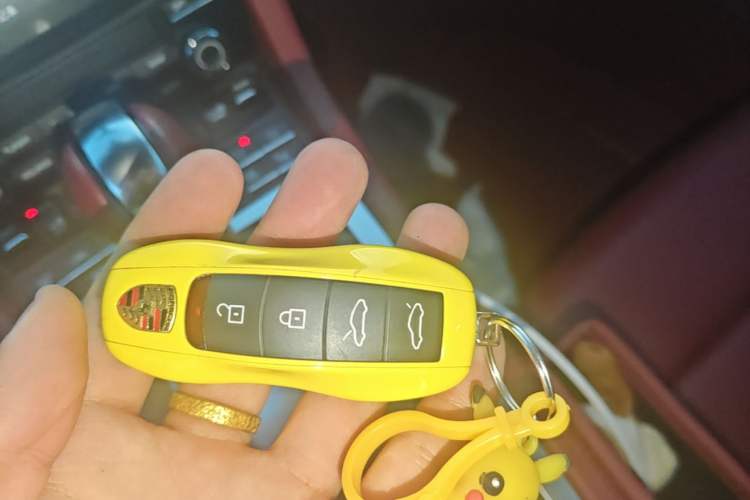 Used Porsche 718 2022 Cayman 2.0T Vehicle Key