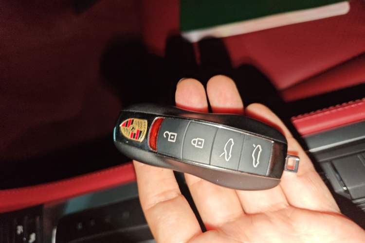 Used Porsche 718 2022 Boxster 2.0T Vehicle Key