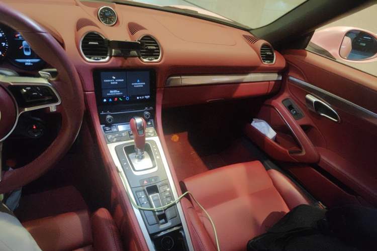 Used Porsche 718 2023 Boxster Style Edition 2.0T Audio And AC Panel