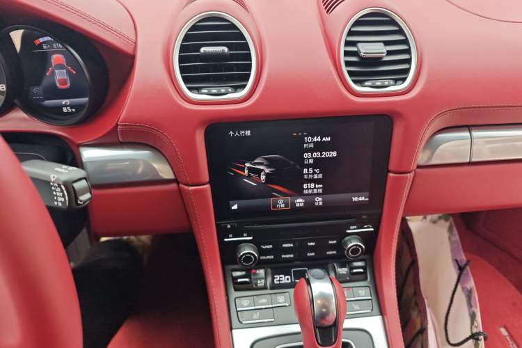 Used Porsche 718 2023 Cayman Style Edition 2.0T Audio And AC Panel