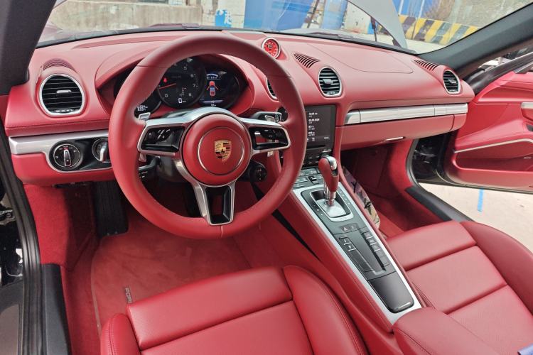 Used Porsche 718 2023 Cayman Style Edition 2.0T Center Console