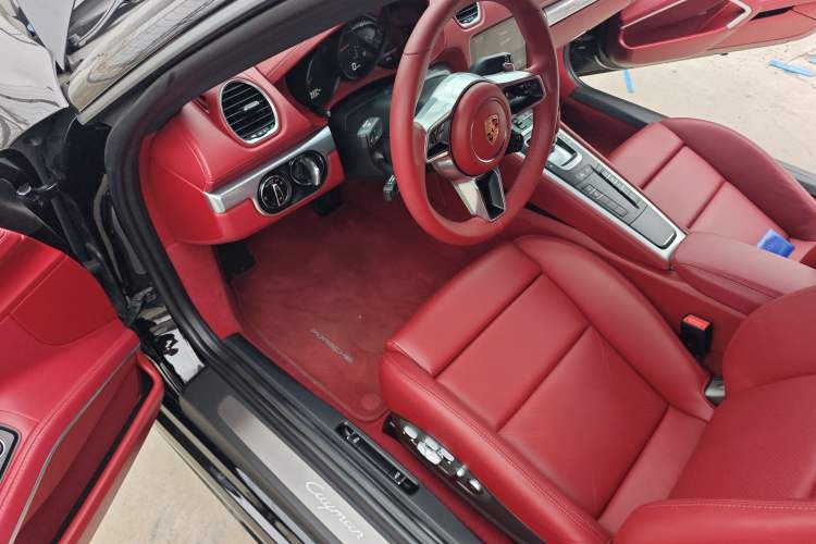 Used Porsche 718 2023 Cayman Style Edition 2.0T Driver Seat