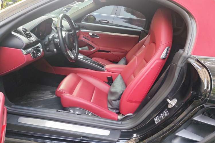 Used Porsche 718 2023 Boxster Style Edition 2.0T Left Front Seat
