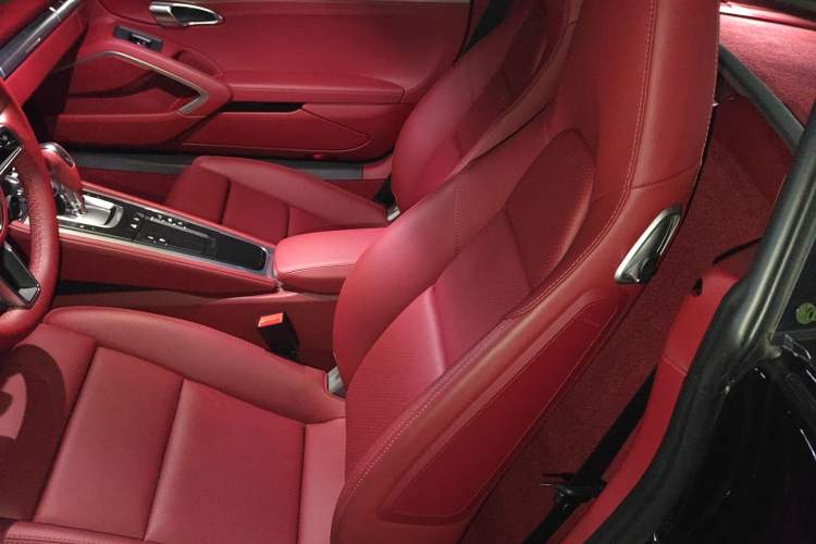 Used Porsche 718 2023 Cayman Style Edition 2.0T Left Rear Seat
