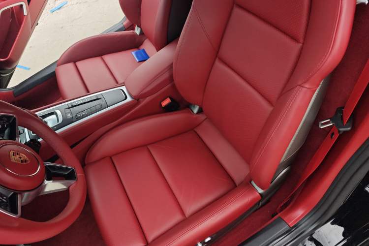 Used Porsche 718 2023 Cayman Style Edition 2.0T Left Rear Seat