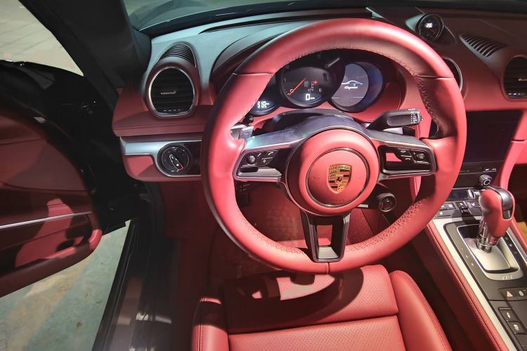 Used Porsche 718 2023 Cayman Style Edition 2.0T Steering Wheel