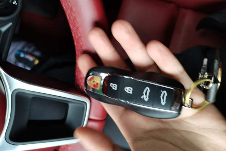 Used Porsche 718 2023 Cayman Style Edition 2.0T Vehicle Key