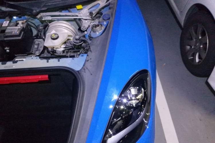 Used Porsche 718 2023 Boxster Style Edition 2.0T Engine Bay Left