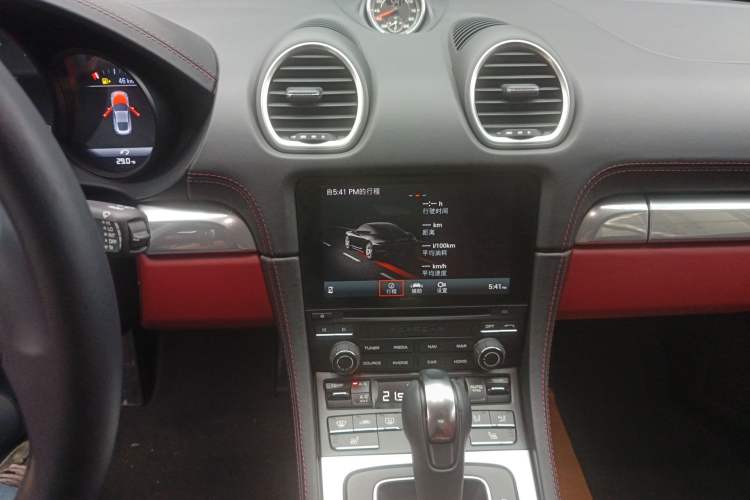 Used Porsche 718 2023 Cayman Style Edition 2.0T Audio And AC Panel
