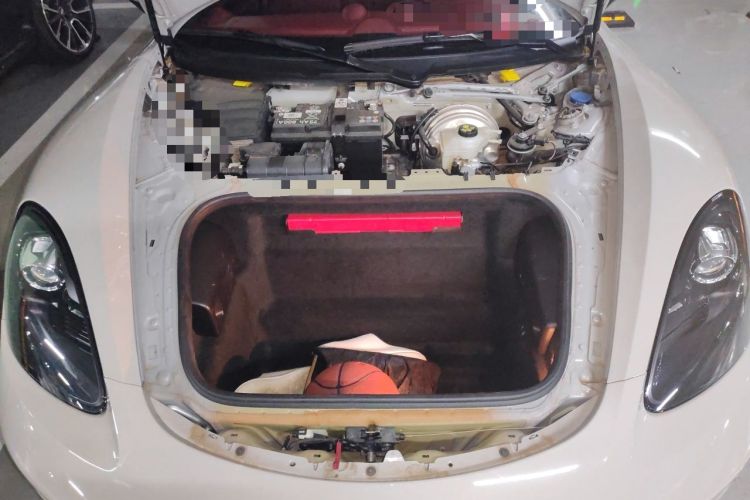 Used Porsche 718 2023 Boxster Style Edition 2.0T Engine Bay