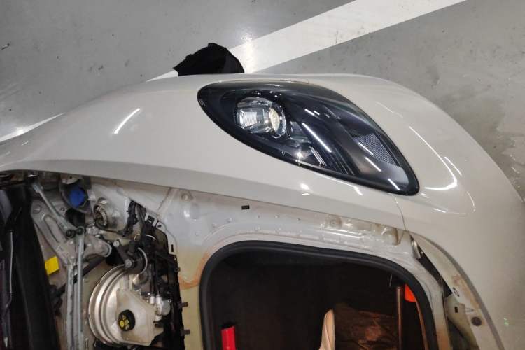 Used Porsche 718 2023 Boxster Style Edition 2.0T Engine Bay Left