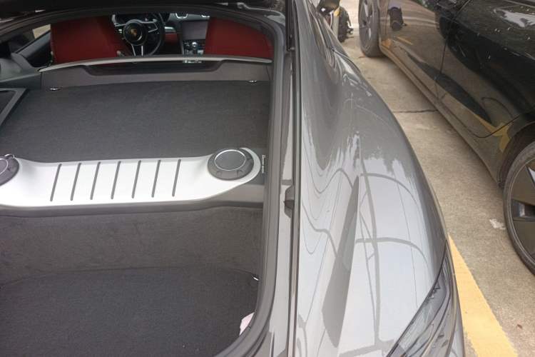 Used Porsche 718 2023 Cayman Style Edition 2.0T Engine Bay Left