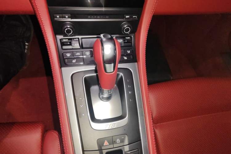 Used Porsche 718 2023 Boxster Style Edition 2.0T Gear Lever
