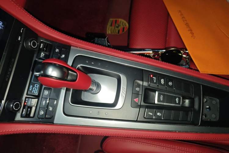 Used Porsche 718 2023 Boxster Style Edition 2.0T Gear Lever