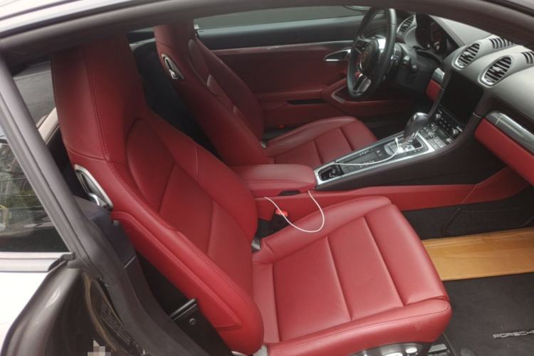 Used Porsche 718 2023 Cayman Style Edition 2.0T Left Rear Seat