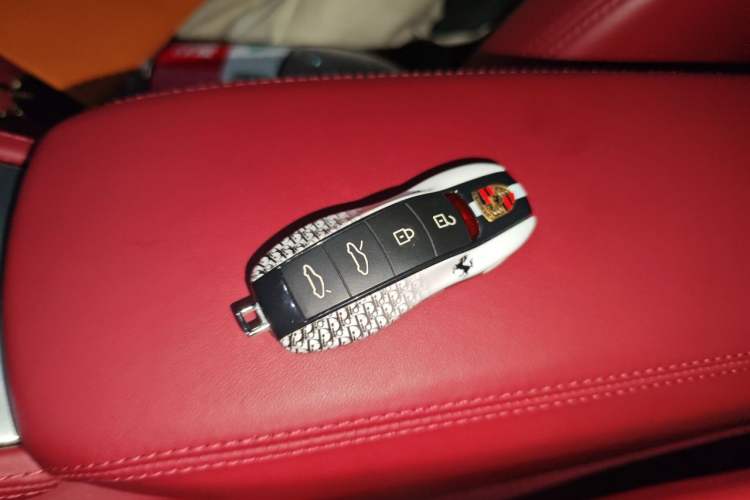 Used Porsche 718 2023 Boxster Style Edition 2.0T Vehicle Key