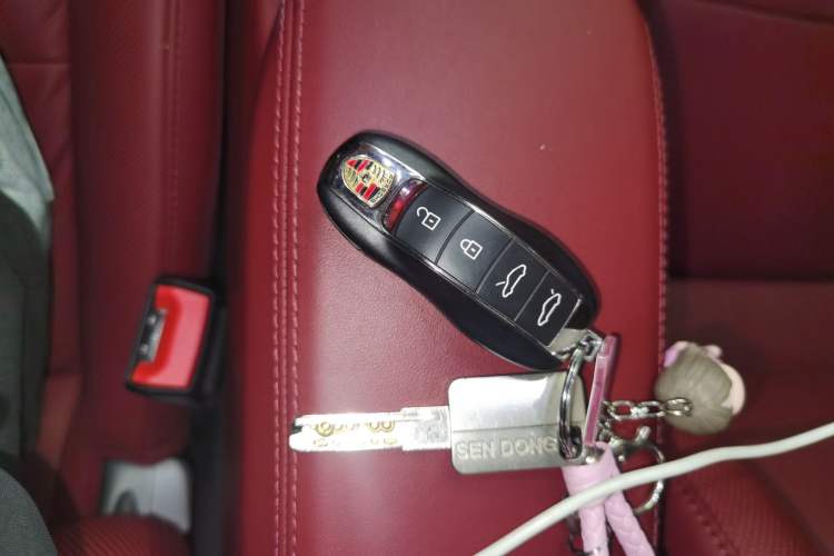 Used Porsche 718 2023 Boxster Style Edition 2.0T Vehicle Key
