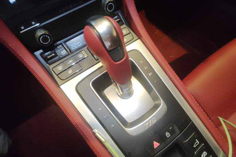 Used Porsche 718 2023 Boxster Style Edition 2.0T Gear Lever
