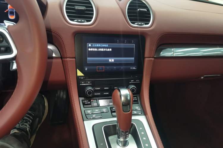 Used Porsche 718 2023 Boxster Style Edition 2.0T Audio And AC Panel