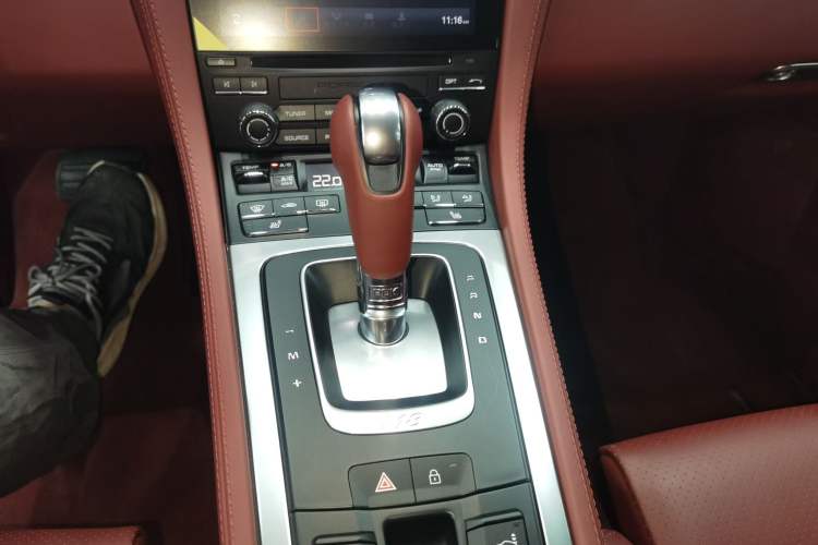 Used Porsche 718 2023 Boxster Style Edition 2.0T Gear Lever