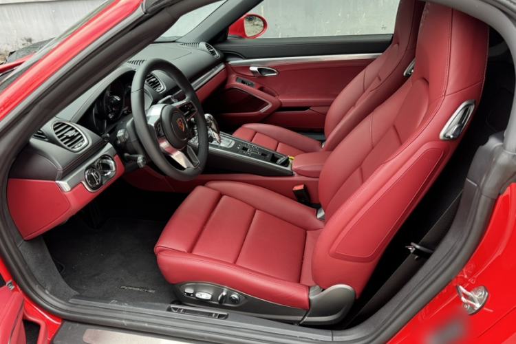 Used Porsche 718 2023 Boxster Style Edition 2.0T Interior 6