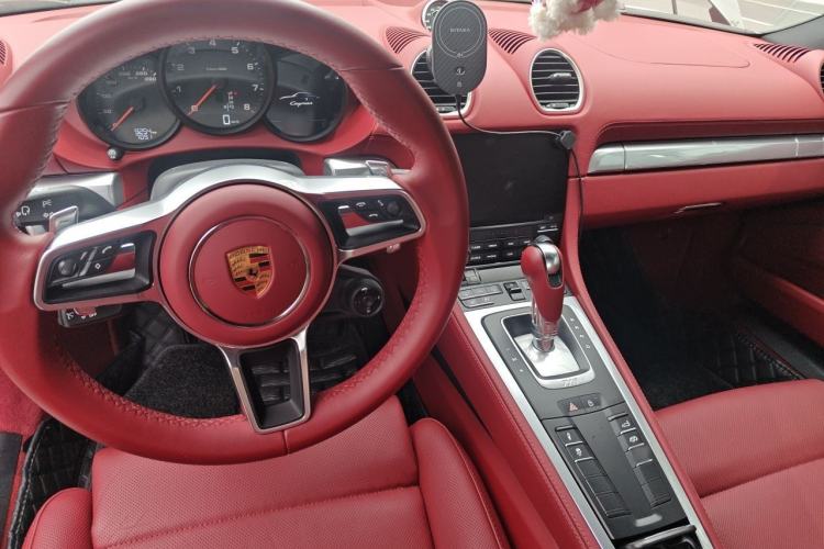 Used Porsche 718 2023 Cayman Style Edition 2.0T Center Console
