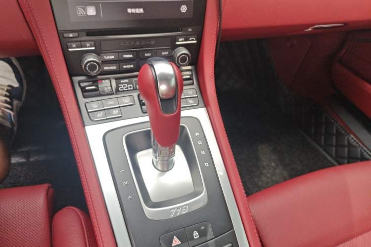 Used Porsche 718 2023 Cayman Style Edition 2.0T Gear Lever