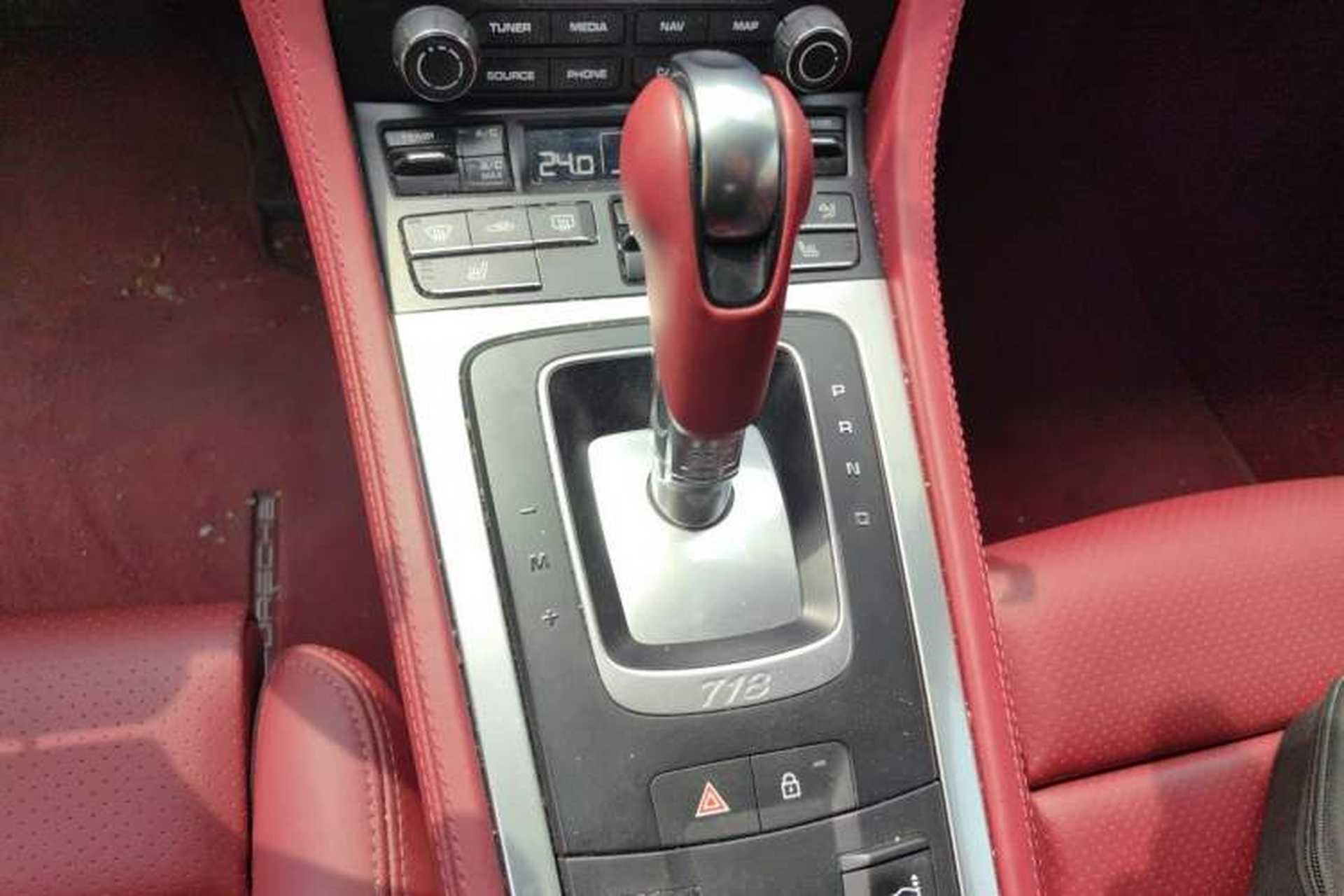 Used Porsche 718 2023 Cayman Style Edition 2.0T Gear Lever