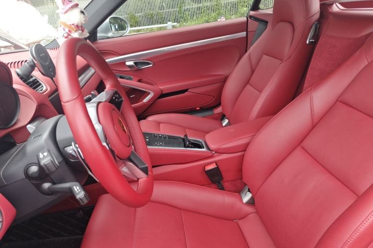 Used Porsche 718 2023 Cayman Style Edition 2.0T Left Front Seat