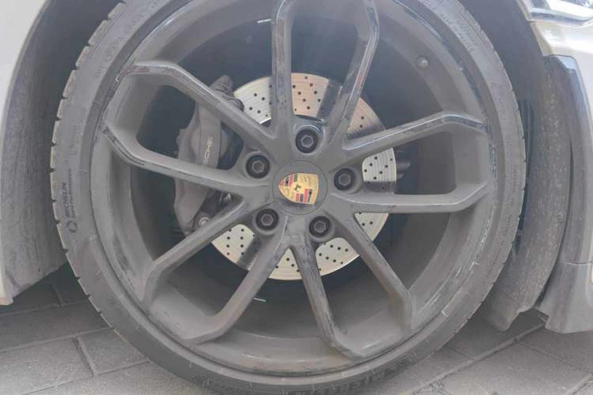 Used Porsche 718 2023 Cayman Style Edition 2.0T Right Front Wheel Hub