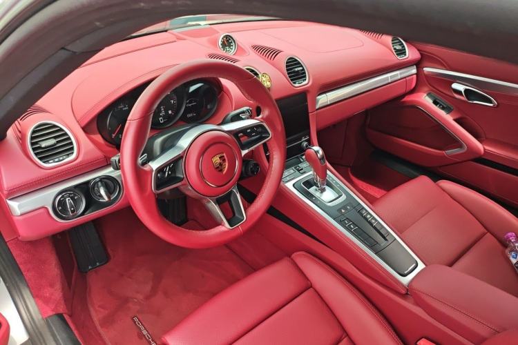 Used Porsche 718 2023 Cayman Style Edition 2.0T Steering Wheel