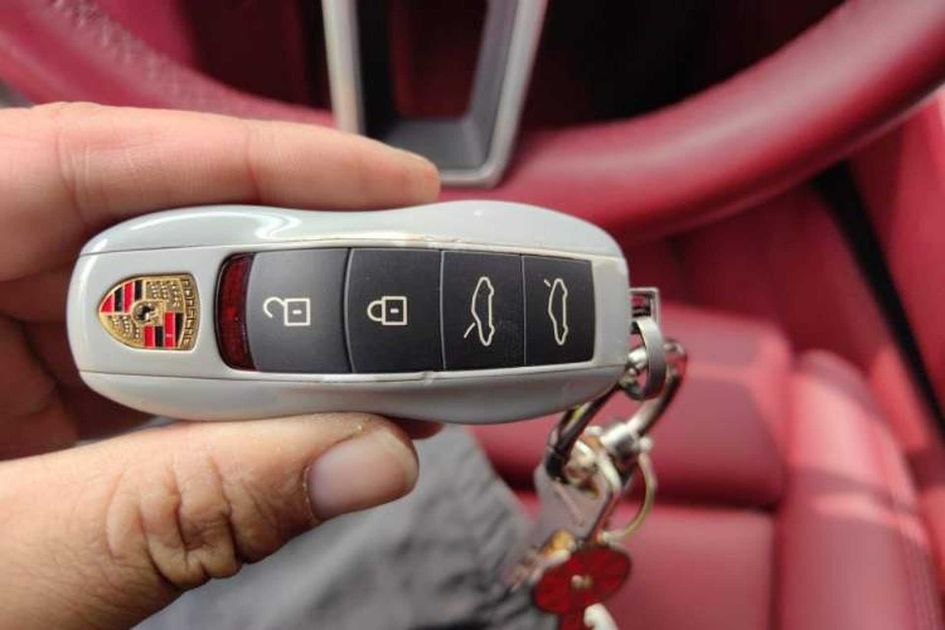 Used Porsche 718 2023 Cayman Style Edition 2.0T Vehicle Key